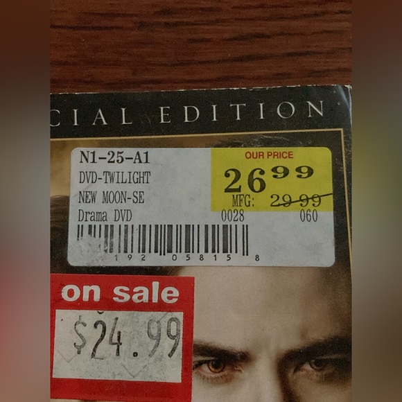 Twilight New Moon- two Disc Special Edition Set - Picture 4 of 5